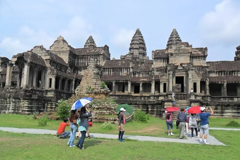 Camboya impulsa estrategia de formación de recursos humanos en turismo