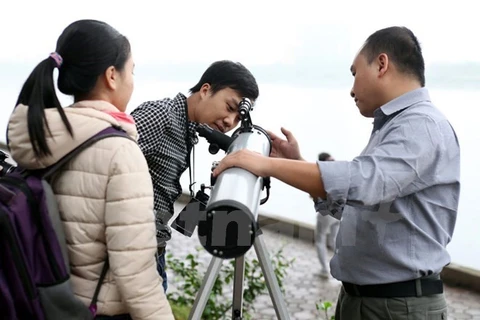 Analizan en Vietnam estudios científicos de cosmografía y neutrinos 
