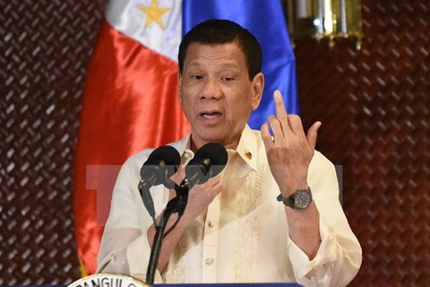 Presidente filipino expresa compromiso de continuar lucha antidrogas