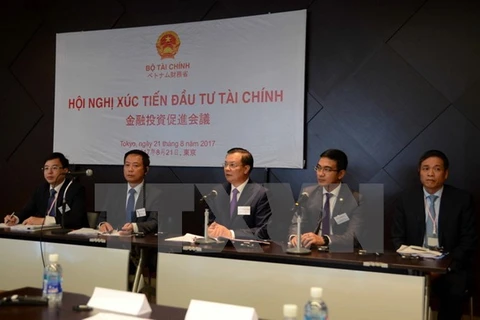 Efectúan conferencia de promoción de inversión financiera de Japón en Vietnam 