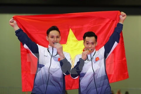 SEA Games 29: Gimnastas vietnamitas dominan prueba de barras asimétricas