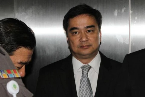 Tailandia: Corte Suprema rechaza demanda contra expremier Abhisit