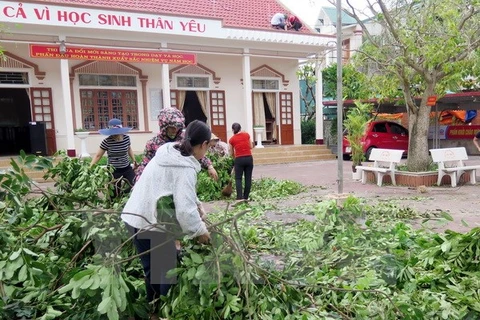 Hanoi ayuda a las víctimas del tifón Doksuri en la región central