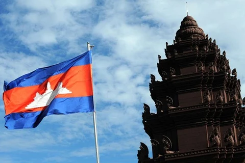 Dirigentes vietnamitas felicitan a Camboya por Día de la Independencia 