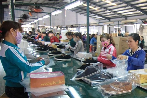 Ventas al exterior de calzado de Vietnam superan los 11 mil millones de dólares