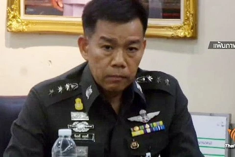 Tailandia lanza orden de búsqueda contra oficial vinculado a huida de Yingluck 