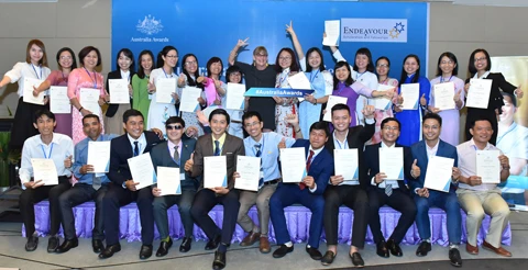 Vietnamitas ganadores de becas gubernamentales australianas comenzarán sus estudios