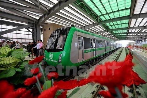 Autoridades de Hanoi restablecen plan para corrida de prueba de línea ferroviaria elevada