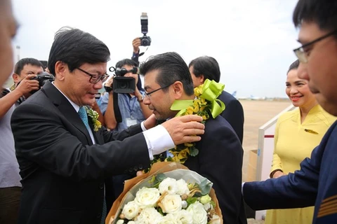 Vietnam Airlines recibe a pasajero número 200 millones