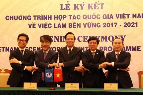 Vietnam y la OIT firman acuerdo de cooperación sobre empleo sostenible