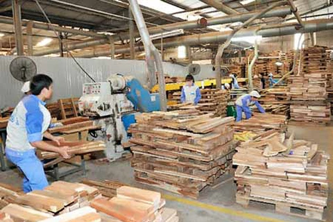 Vietnam aspira a ocho mil millones de dólares por exportaciones de madera