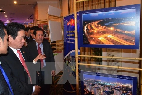 Exposición destaca relaciones entre Vietnam y Camboya