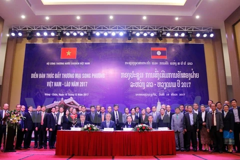 Foro en Vientiane busca impulsar comercio entre Vietnam y Laos