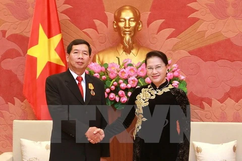 Presidenta del Parlamento vietnamita aboga por mayor cooperacion judicial con Laos 