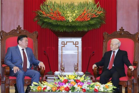 Máximo dirigente partidista de Vietnam aboga por estrechar lazos con Mongolia