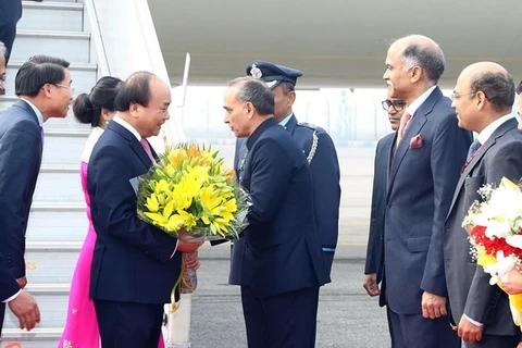 Premier vietnamita llega a Nueva Delhi para Cumbre conmemorativa ASEAN-India
