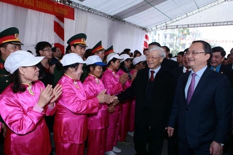 Secretario general del PCV visita Hung Yen por el Tet
