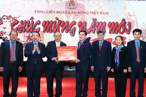 Premier exige continuar edificación de instalaciones a favor de trabajadores vietnamitas ​