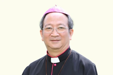 Dirigentes de Vietnam despiden al extinto arzobispo Paul Bui Van Doc