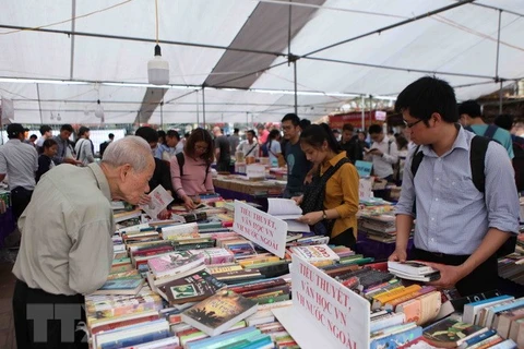 Efectúan décima edición de Feria del libro de Ciudad Ho Chi Minh