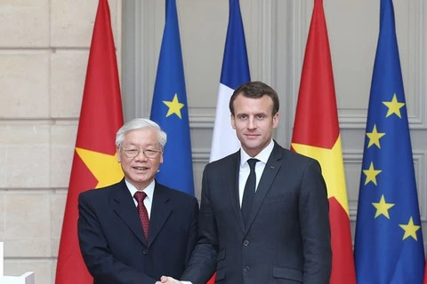 Vietnam y Francia comprometidos con fortalecimiento de cooperación bilateral 