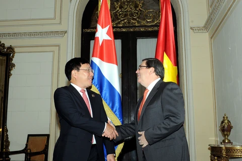 Vietnam y Cuba acuerdan profundizar relaciones bilaterales 