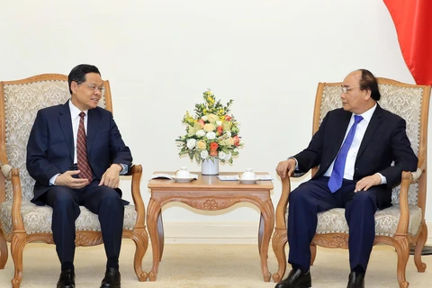 Premier de Vietnam califica de importante el fortalecimiento de cooperación con Guangxi de China 