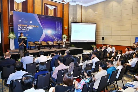 Vietnam y Australia intensifican cooperación en capacitación en TIC