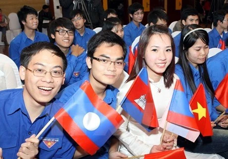 Jóvenes de Vietnam y Laos estrechan cooperación