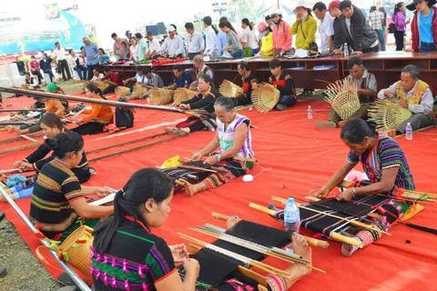 Festival honrará la cultura del brocado de Vietnam