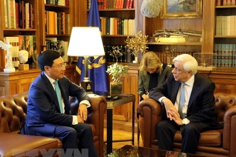 Presidente de Grecia respalda al impulso de nexos con Vietnam