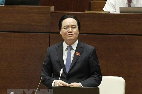 Sector educativo perfeccionará proceso de calificación, afirma ministro vietnamita