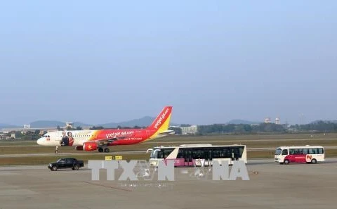 Vietjet Air suspende vuelos nacionales e internacionales por tormenta Bebinca