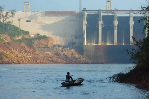 Organizarán en Laos foro regional sobre proyecto hidroeléctrico de Pak Lay 