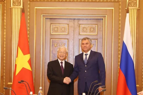 Presidente de Duma Estatal de Rusia destaca visita de dirigente partidista vietnamita