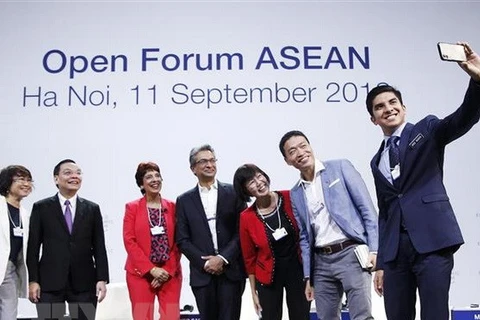 Vietnam exhorta a renovar agricultura en contexto de reunión del FEM sobre ASEAN 