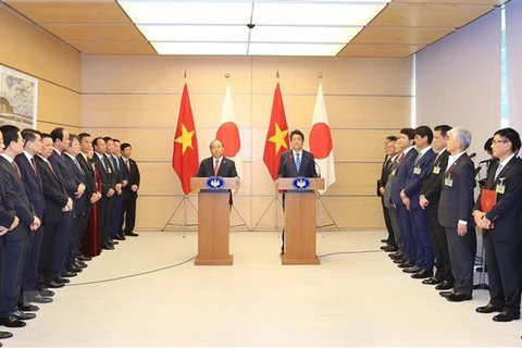 Vietnam y Japón firman numerosos documentos de cooperación 
