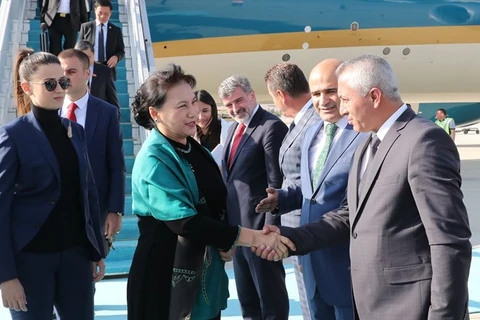 Vietnam urge un mayor comercio multilateral entre países euroasiáticos