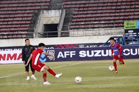 Vietnam listo para el primer partido contra Laos en Copa AFF Suzuki Cup