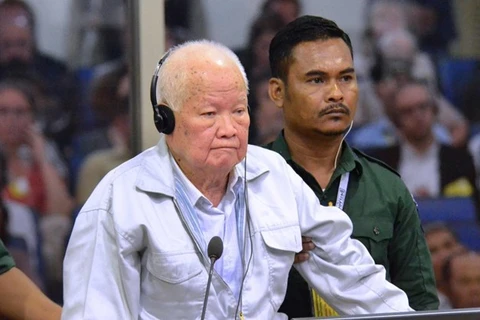 Camboya condena a cadena perpetua a líderes de Khmers Rojos por genocidio 