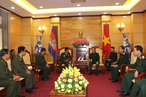 Camboya y Vietnam refuerzan cooperación en defensa