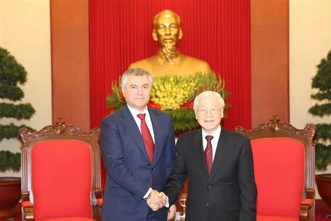 Máximo dirigente político de Vietnam recibe a presidente de Duma Estatal de Rusia 