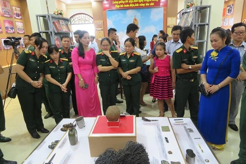 Efectúan en ciudad vietnamita de Can Tho exposición sobre la guerra nacional en frontera suroeste 