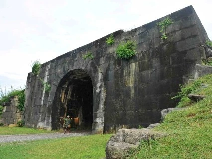 La Ciudadela de la dinastía Ho destaca por su particular arquitectura