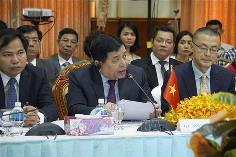 Vietnam construirá un plan para la promoción comercial en el Área del Triángulo de Desarrollo de CLV