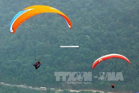 Nuevos destinos en Vietnam para amantes del parapente