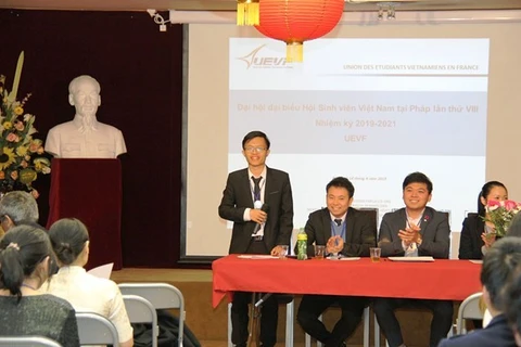 Celebra congreso la Asociación de estudiantes de Vietnam en Francia