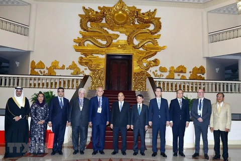 Recibe premier de Vietnam a delegados a la reunión de OANA en Hanoi 