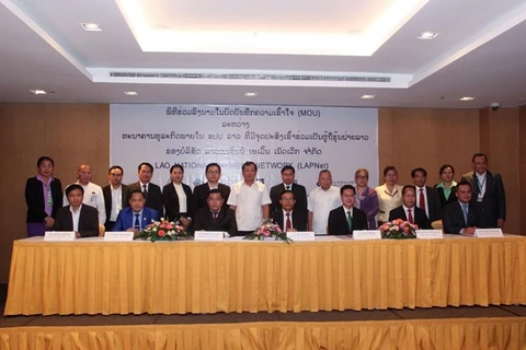 Laos impulsa el sistema de pago mediante bancos