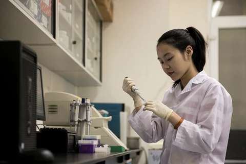 Abren en Vietnam convocatoria para Premio ASEAN-EE.UU. para Mujeres Científicas